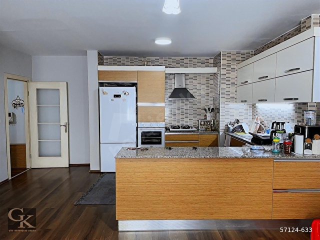 ANADOLU CADDESİ ÜZERİ 3+1 SATILIK DOĞALGAZLI DAİRE - Görsel 7