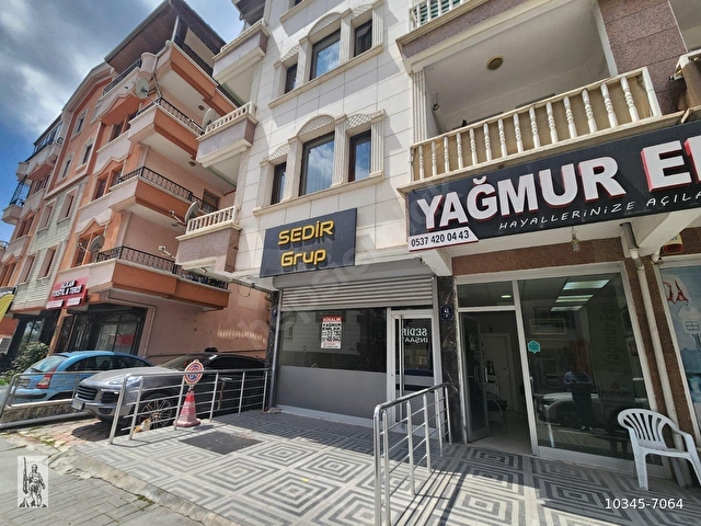 KARDEŞLER TAKSİ DURAĞI KARŞISINDA YAPILI MERKEZİ KONUMDA KİRALIK DÜKKAN - Görsel 4