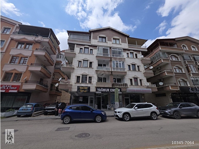 KARDEŞLER TAKSİ DURAĞI KARŞISINDA YAPILI MERKEZİ KONUMDA KİRALIK DÜKKAN - Görsel 5