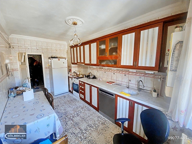 PINARBAŞI MAH.DE 3+1 GENİŞ M2 ÖN CEPHE MASRAFSIZ FIRSAT DAİRE!!! - Görsel 3