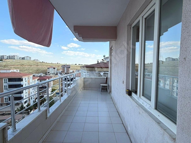 GÜNEYKENTTE SATILIK MERKEZİ KONUMDA SİTE İÇİ ARA KAT 3+1 DAİRE - Görsel 14