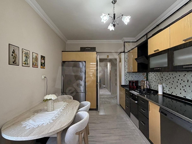 GÜNEYKENTTE SATILIK MERKEZİ KONUMDA SİTE İÇİ ARA KAT 3+1 DAİRE - Görsel 12