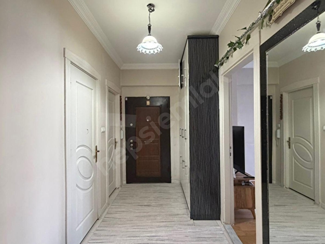 GÜNEYKENTTE SATILIK MERKEZİ KONUMDA SİTE İÇİ ARA KAT 3+1 DAİRE - Görsel 6