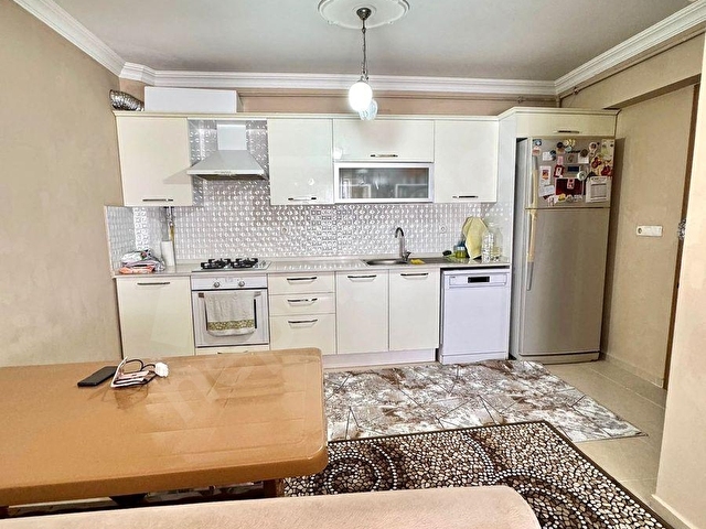 GÖRAL EMLAKTAN MEGALARDA 2+1 TAKASA AÇIK FIRSAT DAİRE - Görsel 2