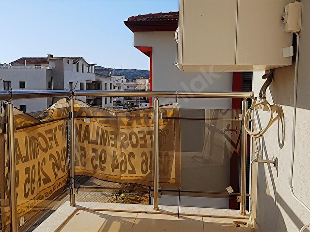SIĞACIK MERKEZDE TERAS KULLANIMLI EN ÜST KAT FUL EŞYALI 1+1 - Görsel 2