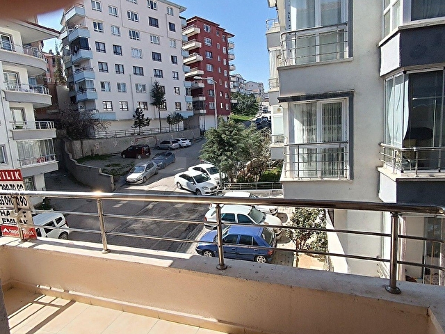 Fahri Korutürk Mahallesinde Satılık Daire - Görsel 9