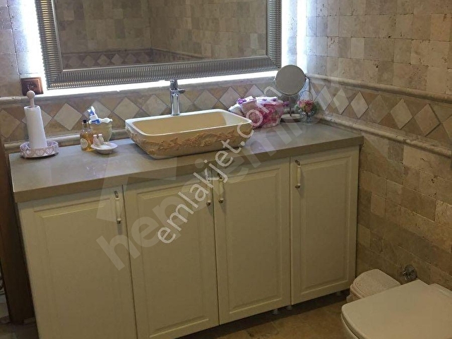 Alaçatı göbene de sezonluk kiralık müstakil ev ve havuzlu villa - Görsel 18