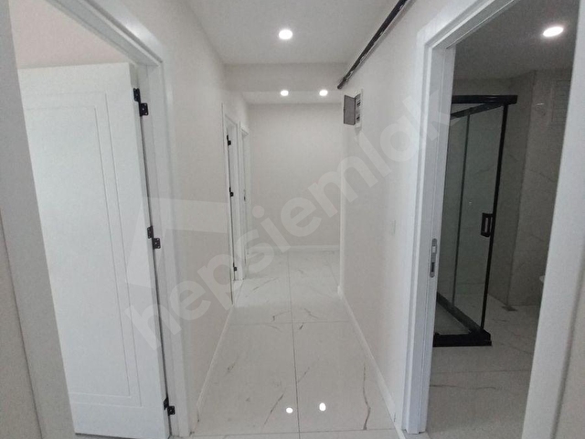 BAHÇELİEVLER DEVLET HAS. YAKINI ÇAVUŞPAŞA MEYDANDA SIFIR 3+1 120M2 8.10.KATLAR KAPALI OTOPARKLI - Görsel 26
