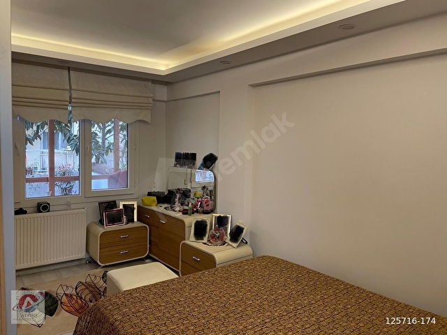 Balçova da 2+1 Verandalı Çift cepheli Ful yapılı Daire - Görsel 5