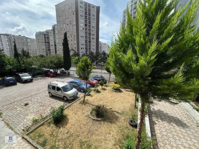 METROBÜSE YÜRÜME MESAFESİNDE SİTE İÇİ SATILIK 3+1 DAİRE