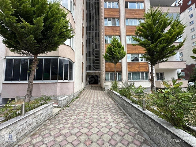 METROBÜSE YÜRÜME MESAFESİNDE SİTE İÇİ SATILIK 3+1 DAİRE - Görsel 3