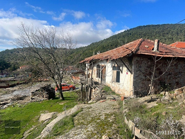 Sahibinden satılık taş ev ve yan yana iki adet arsa - Görsel 2