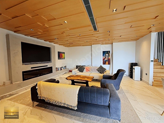 Satılık müstakil villa deniz kenarı manzaralı havuzlu ev plajlı - Görsel 9