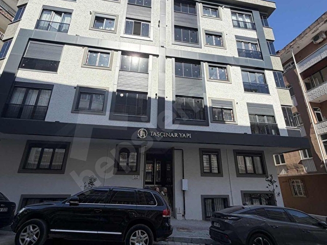 GÜNGÖREN İYİ LOKASYON RAMS VE NEF KARŞI SOKAĞI ULTRA LÜKS DAİRE.