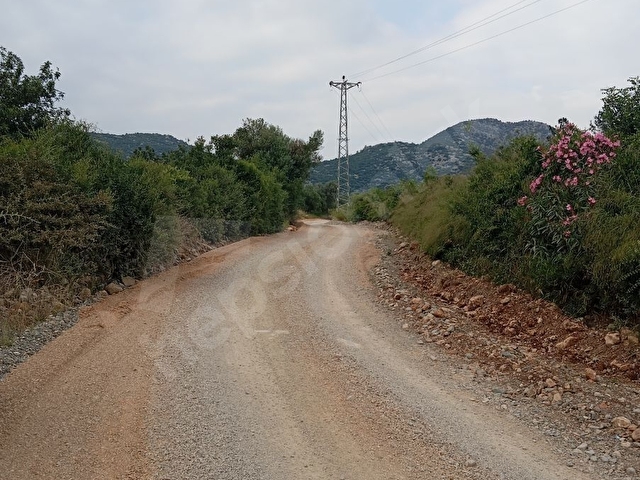 Altıparmaktan Ağlıboğazda Yatırımlık Uygun Fiyata Satılık Arsa - Görsel 3