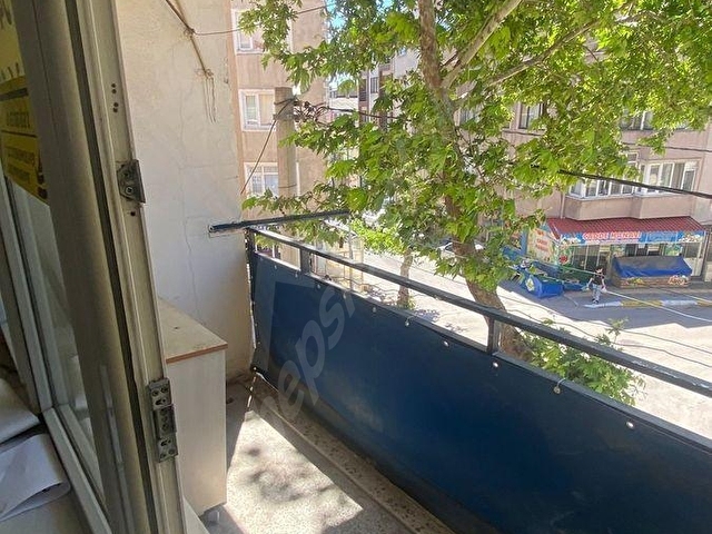KURTULUŞ CADDESİNDE MERKEZİ KONUMDA SATILIK 2+1 ARAKAT DAİRE - Görsel 11