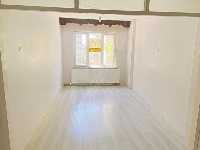 KURTULUŞ CADDESİNDE MERKEZİ KONUMDA SATILIK 2+1 ARAKAT DAİRE - Görsel 14