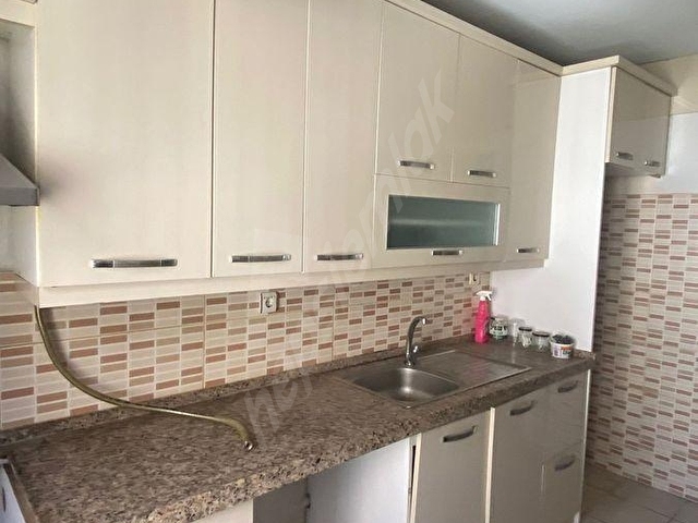 KURTULUŞ CADDESİNDE MERKEZİ KONUMDA SATILIK 2+1 ARAKAT DAİRE - Görsel 5