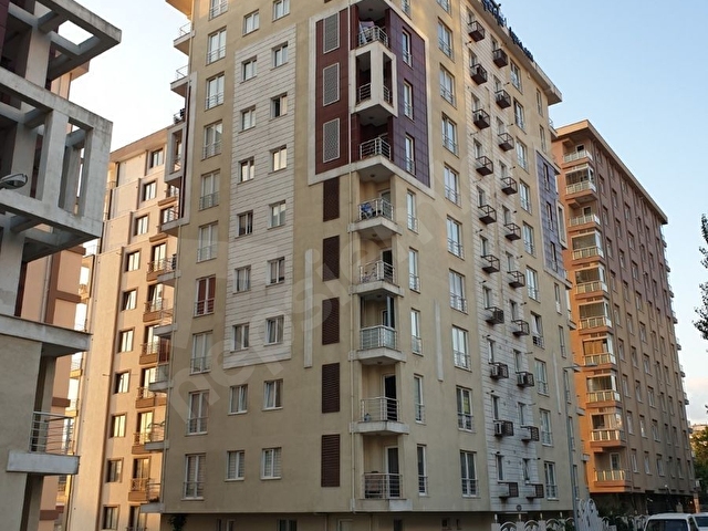 ACİL SATILIK ATAŞEHİR ŞEHİR IŞIKLARI SİTESİNDE GENİŞ 3+1 DAİRE - Görsel 2