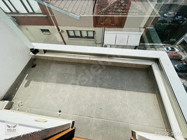 Kozyatağı Merkezde 8 yıllık 3+1 145m2 Kombili, Ebeveynli, Balkonlu - Görsel 19