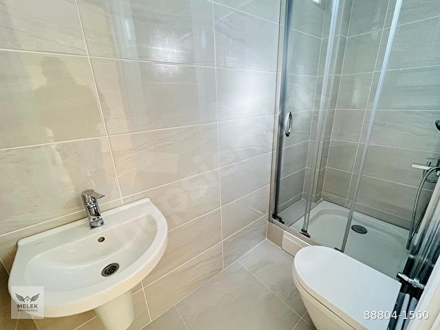 Kozyatağı Merkezde 8 yıllık 3+1 145m2 Kombili, Ebeveynli, Balkonlu - Görsel 27