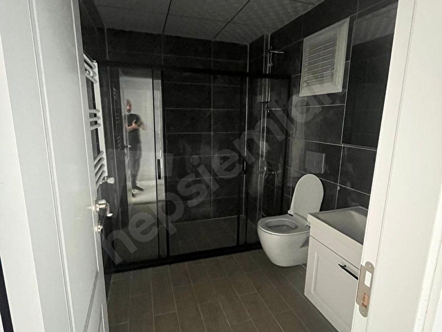 ÇAMLICADAN NİŞANTAŞINDA KİRALIK LÜX 3+1 DAİRE - Görsel 15