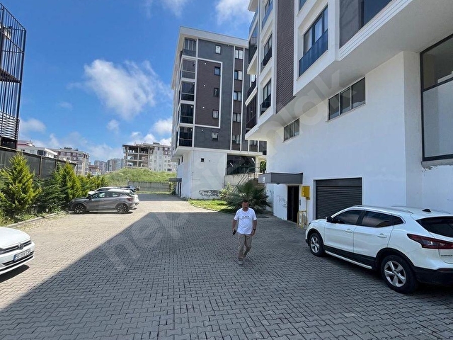 ÇAMLICADAN NİŞANTAŞINDA KİRALIK LÜX 3+1 DAİRE
