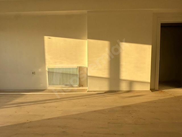 İNÖNÜ MAH. BAHÇEŞEHİR ROYAL SİTESİNDE 3+1, ARA KAT DAİRE - Görsel 25