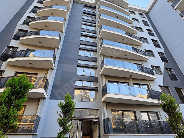İNÖNÜ MAH. BAHÇEŞEHİR ROYAL SİTESİNDE 3+1, ARA KAT DAİRE - Görsel 18