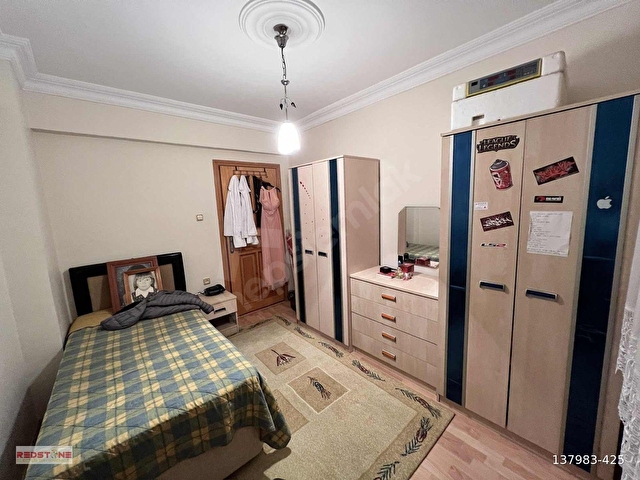 REDSTONEDEN MUHİTTİN MAHALLESİNDE EŞYALI SATILIK 3+1 DAİRE - Görsel 18