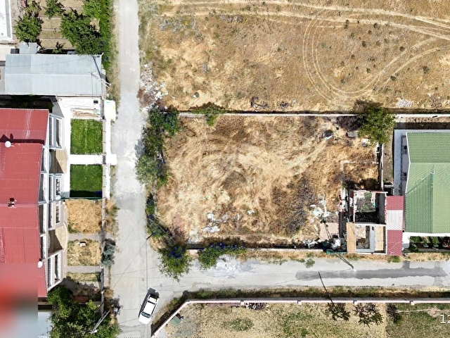 REHBER EMLAK IŞIKPINARDA BAHÇELİ EV-VİLLA İÇİN 640 M2 KÖŞE ARSA - Görsel 19