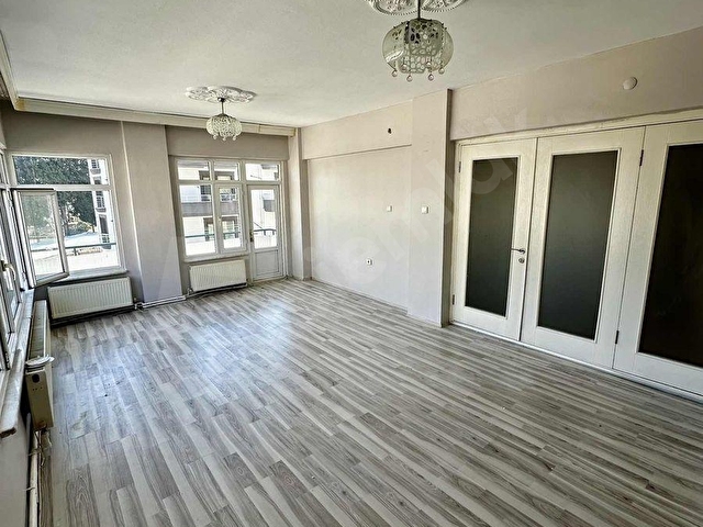 YERLİTÜRKTEN MERKEZDE KİRALIK 3+1 MASRAFSIZ ASANSÖRLÜ DAİRE