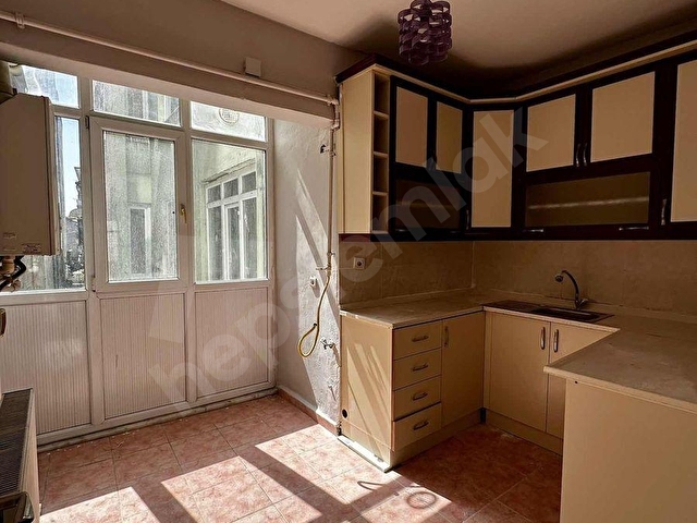 YERLİTÜRKTEN MERKEZDE KİRALIK 3+1 MASRAFSIZ ASANSÖRLÜ DAİRE - Görsel 23