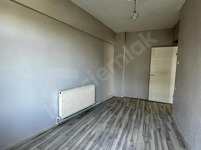YERLİTÜRKTEN MERKEZDE KİRALIK 3+1 MASRAFSIZ ASANSÖRLÜ DAİRE - Görsel 12