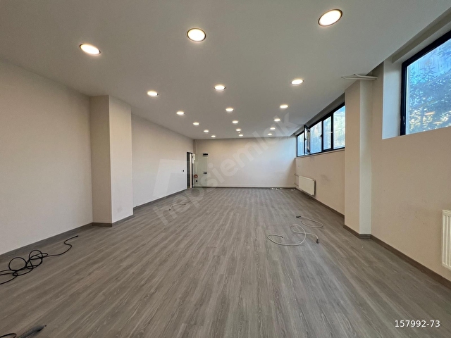 MERKEZDE METROYA YAKIN KİRALIK DÜZ GİRİŞ 1000 M2 İŞYERİ DEPO - Görsel 8