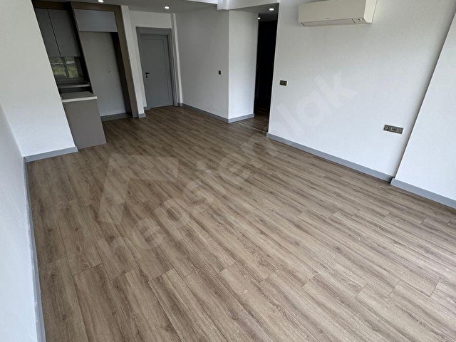 KAYALIK ZEMİNDE DENİZ MANZARALI ULTRA LÜKS BAHÇELİ 3+1 DAİRE - Görsel 21
