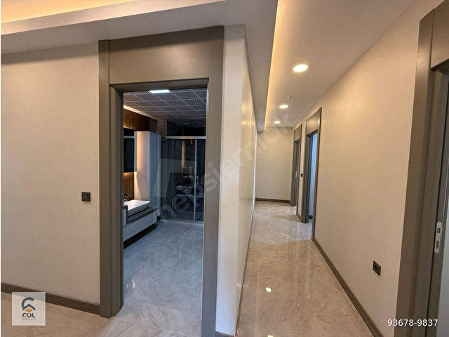 ÇÖL EMLAKTAN TERAS BALKON GENİŞ MUTFAK EBEVEYN BANYO GİYİNME ODALI BULVARDA MEGA LÜX YAPIDA SIFIR - Görsel 18