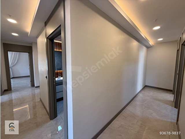 ÇÖL EMLAKTAN TERAS BALKON GENİŞ MUTFAK EBEVEYN BANYO GİYİNME ODALI BULVARDA MEGA LÜX YAPIDA SIFIR - Görsel 11