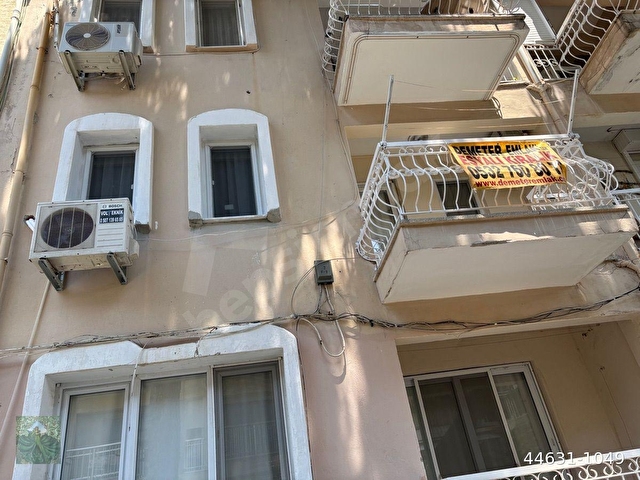 FOÇA MERKEZDE SEZONLUK KİRALIK DAİRE