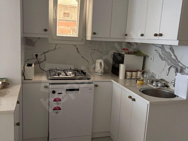 FOÇA MERKEZDE SEZONLUK KİRALIK DAİRE - Görsel 2