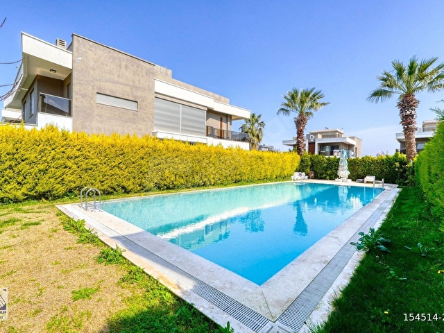Urla atatürk mah.Giriş katında yatak odalı müstakil villa - Görsel 5