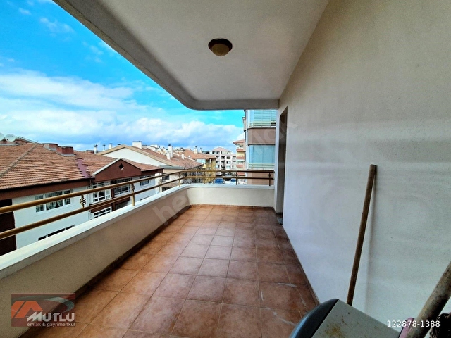 *KABİL CADDE ÜZERİ YÜKSEK GİRİŞ KAT KONUMUNDA ÇİFT BALKON GENİŞ - Görsel 13