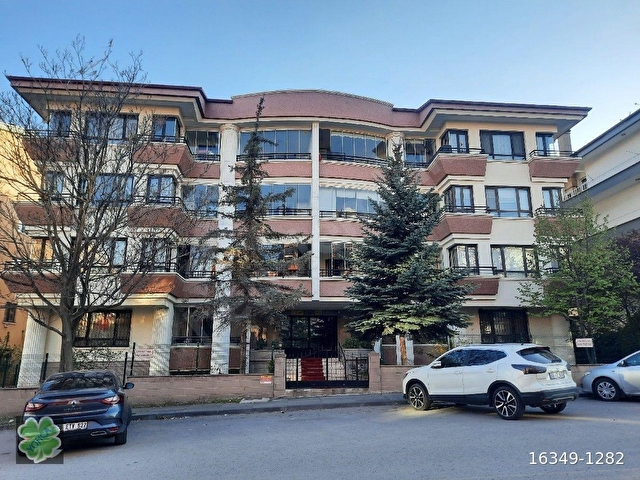 KIRKKONAKLAR MERKEZDE ÇAĞDAŞ MARKET YAKIN ASANSÖRLÜ  1.KATTA 4+1 45.000 TL.