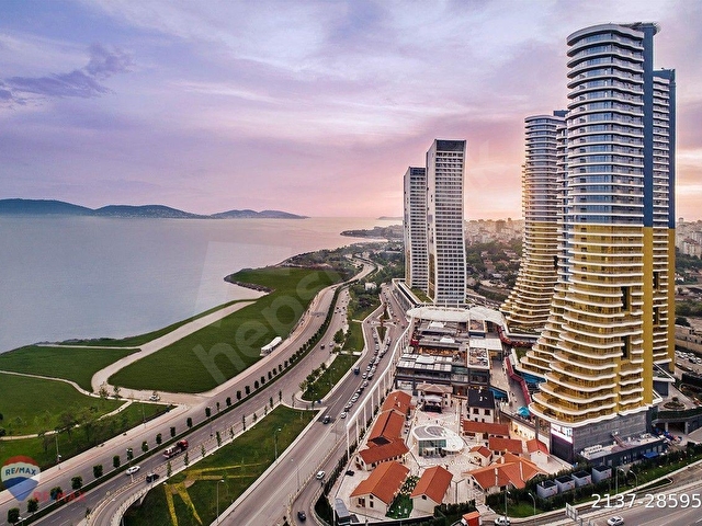 KARTAL İSTMARİNA KONUT BLOKLARINDA FULL EŞYALI  BALKONLU 59m2 SATILIK 1+0