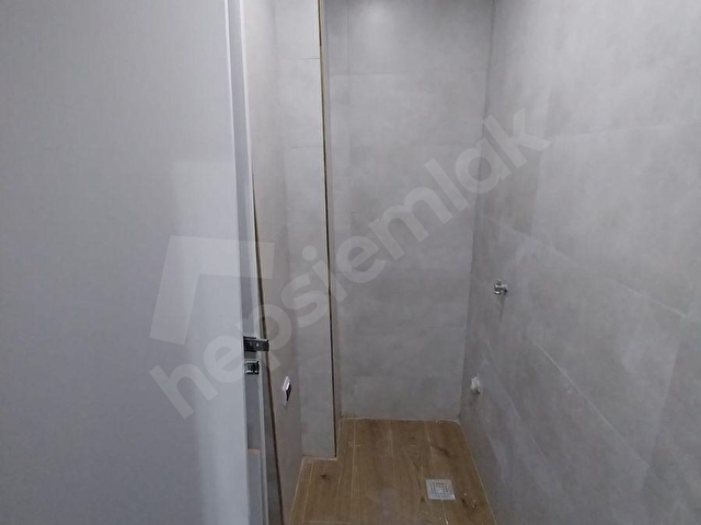 DELİKLİTAŞ ÇARŞI MERKEZ SIFIR ARAKAT GARAJLI SATILIK 2+1 DAİRE - Görsel 9