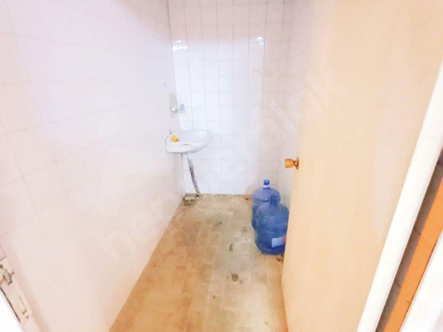 Cadde Üstü,   300m²,  Yarı Bodrum,   Dükkan & Mağaza,  4.Levent Metroya(M2) Yürüme 12dk, - Görsel 5