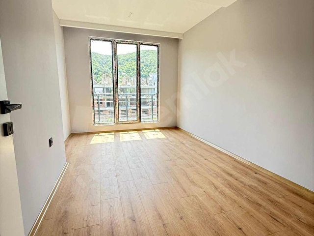 İNCESU ANAYOLDA SATILIK ARAKAT ULTRA LÜX GENİŞ 1+1 DAİRE - Görsel 9