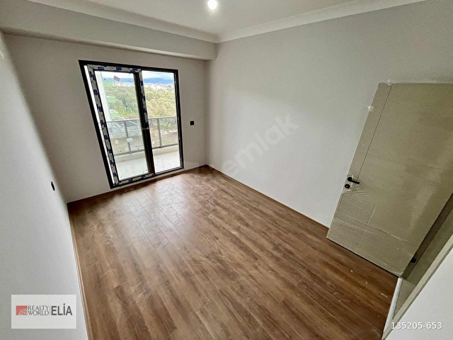 KADIKÖYDE SİTE İÇİNDE ARAKAT ÖN CEPHE SATILIK 1+1 DAİRE - Görsel 10
