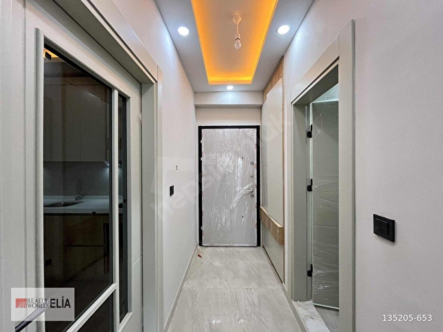 KADIKÖYDE SİTE İÇİNDE ARAKAT ÖN CEPHE SATILIK 1+1 DAİRE - Görsel 3