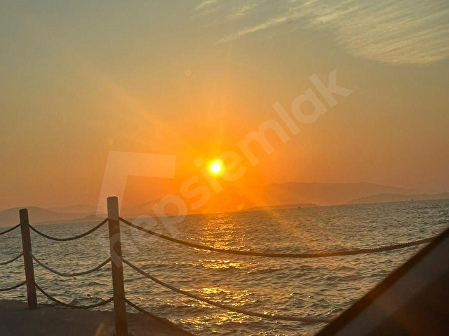 Güzelbahçe Yalıda eşyalı yazlık